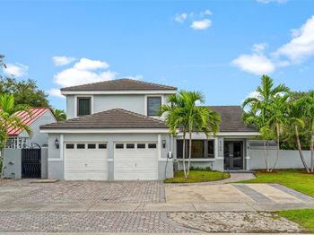 8705 NW 150th Ter