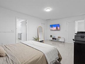 8705 NW 150th Ter, Miami Lakes FL 33018