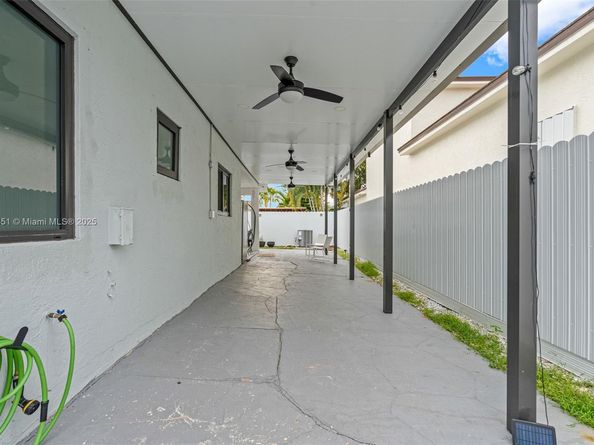 8705 NW 150th Ter, Miami Lakes FL 33018