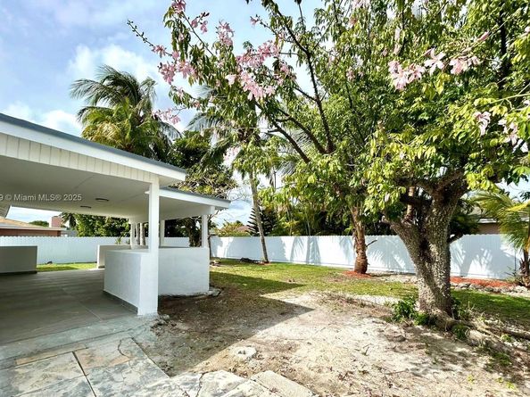 14211 SW 286th St, Homestead FL 33033