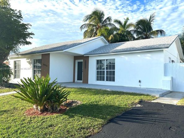 14211 SW 286th St, Homestead FL 33033