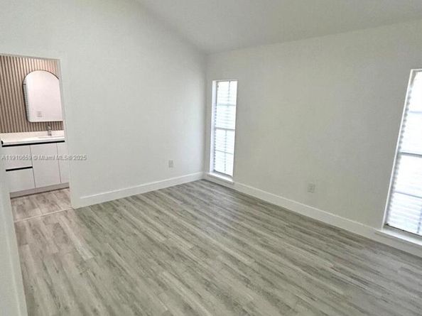 14211 SW 286th St, Homestead FL 33033