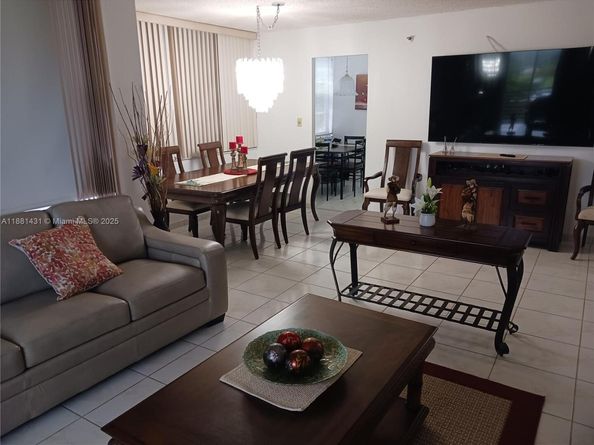 1300 St Charles Pl 311, Pembroke Pines FL 33026