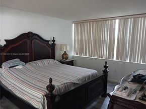 1300 St Charles Pl 311, Pembroke Pines FL 33026