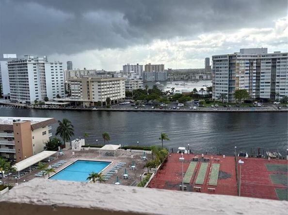 1865 S Ocean Dr 4L, Hallandale Beach FL 33009