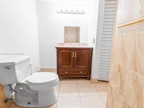 3100 N Pine Island Rd 305, Sunrise FL 33351