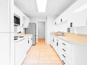 3100 N Pine Island Rd 305, Sunrise FL 33351