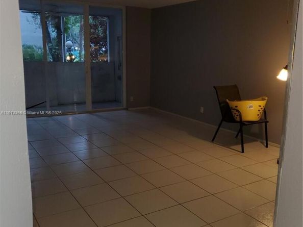 2601 NW 48th Ter 146, Lauderdale Lakes FL 33313