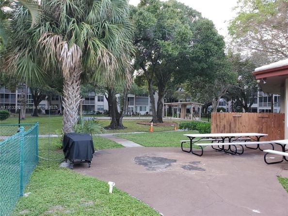 2601 NW 48th Ter 146, Lauderdale Lakes FL 33313