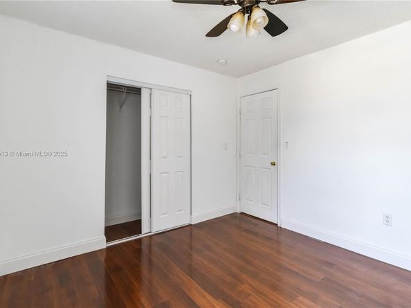 1958 NW 100th Ave, Pembroke Pines FL 33024