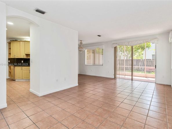 1958 NW 100th Ave, Pembroke Pines FL 33024