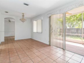 1958 NW 100th Ave, Pembroke Pines FL 33024