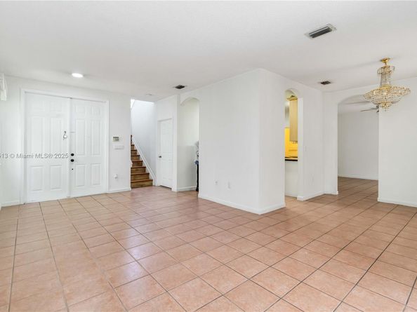 1958 NW 100th Ave, Pembroke Pines FL 33024