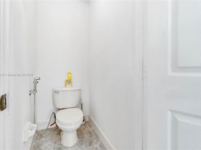 1958 NW 100th Ave, Pembroke Pines FL 33024