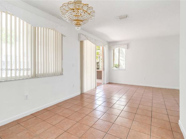 1958 NW 100th Ave, Pembroke Pines FL 33024