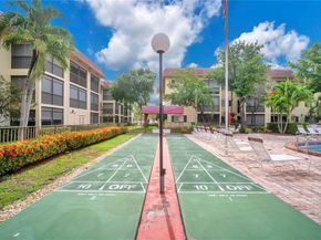 257 S Cypress Rd 416, Pompano Beach FL 33060