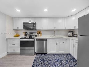 6637 NW 181st Ln, Hialeah FL 33015