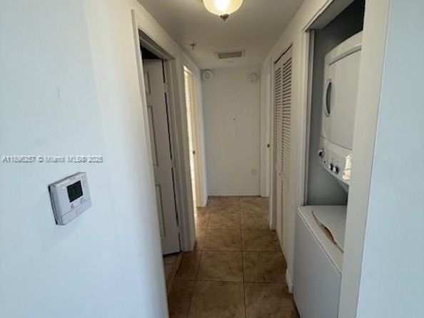 900 SW 8th St 904, Miami FL 33130