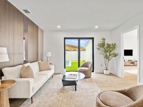 7731 Farragut St, Hollywood FL 33024