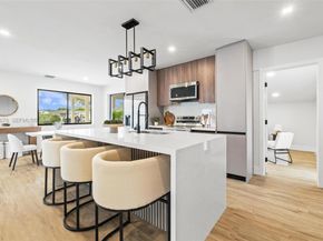 7731 Farragut St, Hollywood FL 33024