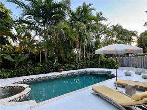 660 NE 72nd St, Miami FL 33138