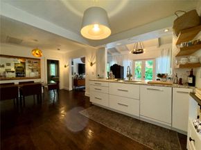 660 NE 72nd St, Miami FL 33138