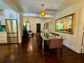 660 NE 72nd St, Miami FL 33138