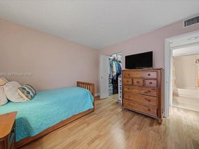 1600 SW 127th Way 102C, Pembroke Pines FL 33027