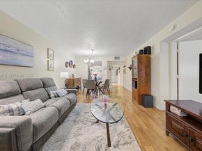 1600 SW 127th Way 102C, Pembroke Pines FL 33027