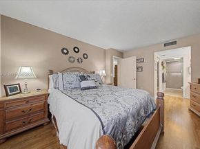 1600 SW 127th Way 102C, Pembroke Pines FL 33027