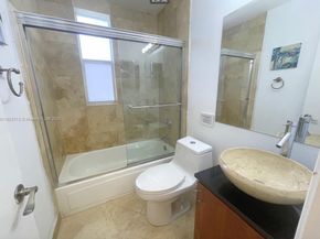 326 Harrison St 303A, Hollywood FL 33019