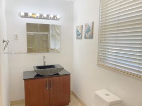 326 Harrison St 303A, Hollywood FL 33019