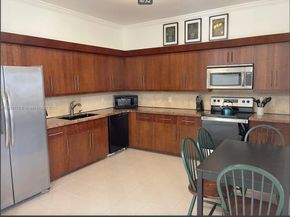 326 Harrison St 303A, Hollywood FL 33019