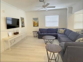 326 Harrison St 303A, Hollywood FL 33019