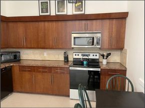 326 Harrison St 303A, Hollywood FL 33019