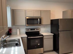 336 NW 8th Ct, Pompano Beach FL 33060