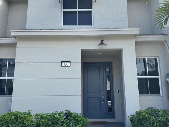 336 NW 8th Ct, Pompano Beach FL 33060