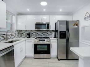 8300 Sunrise Lakes Blvd 102, Sunrise FL 33322