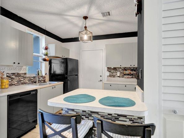 10529 NW 57th Court, Coral Springs FL 33076