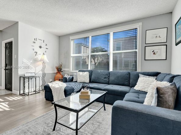 10529 NW 57th Court, Coral Springs FL 33076