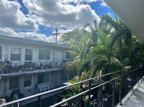 7035 Rue Granville, Miami Beach FL 33141