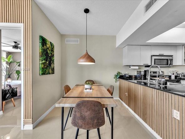 1750 N Bayshore Dr 2015, Miami FL 33132