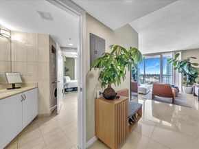 1750 N Bayshore Dr 2015, Miami FL 33132