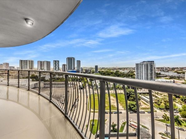 1750 N Bayshore Dr 2015, Miami FL 33132