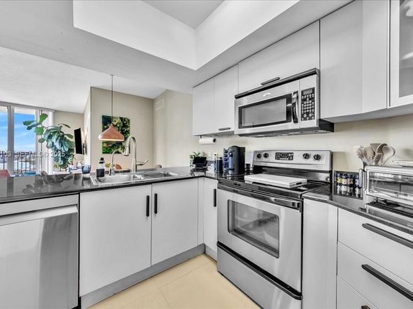 1750 N Bayshore Dr 2015, Miami FL 33132