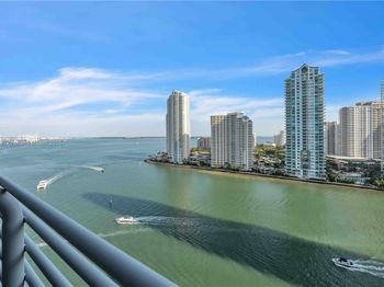 335 S Biscayne Blvd