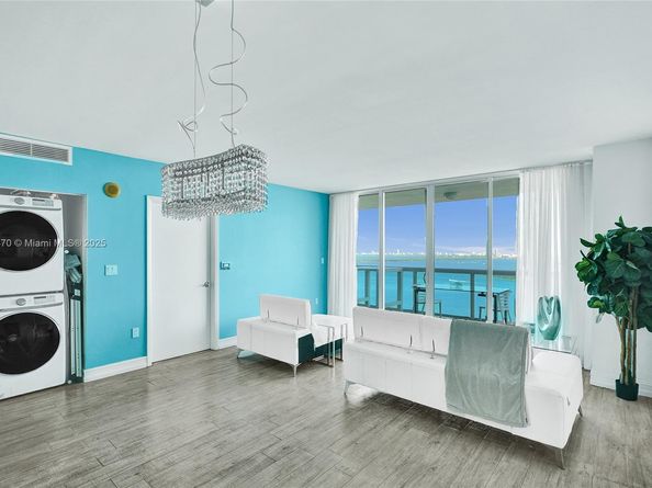 1800 N Bayshore Dr 2407, Miami FL 33132