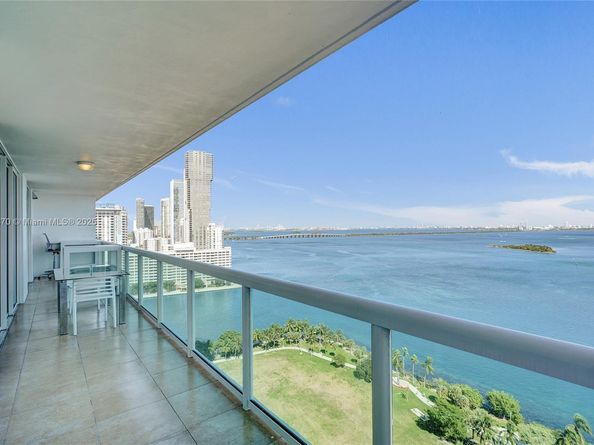 1800 N Bayshore Dr 2407, Miami FL 33132