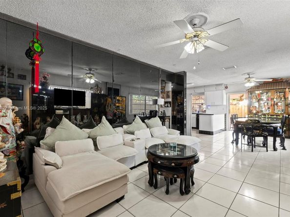 2610 SW 4th St, Miami FL 33135