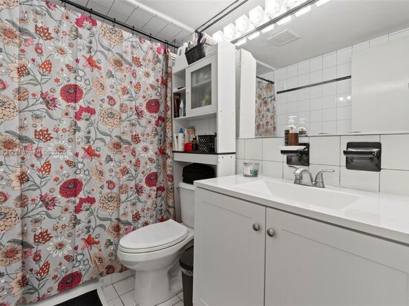 2610 SW 4th St, Miami FL 33135